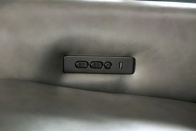 Hestia Power Sectional - Image 4