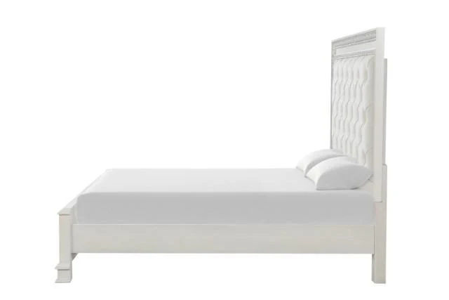 Stella Mia 4 Pc 5 Pc Queen Bedroom Set White - Image 35